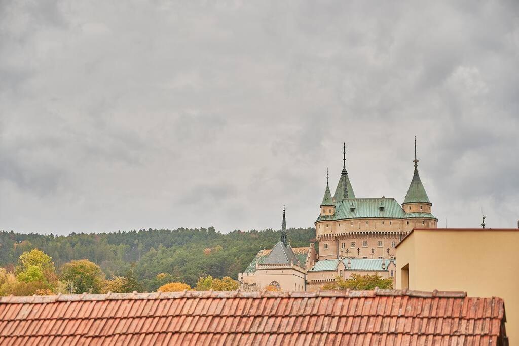 "Na Skale " Apartment In Center, Free Parking Bojnice Bagian luar foto